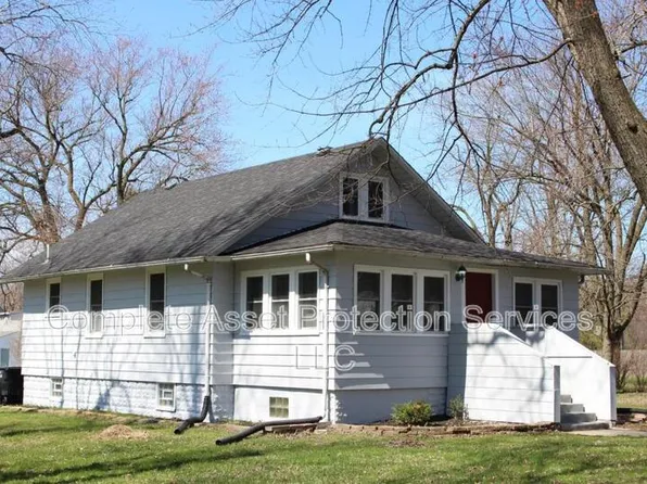 2830 Blake Rd, Portage, IN 46368