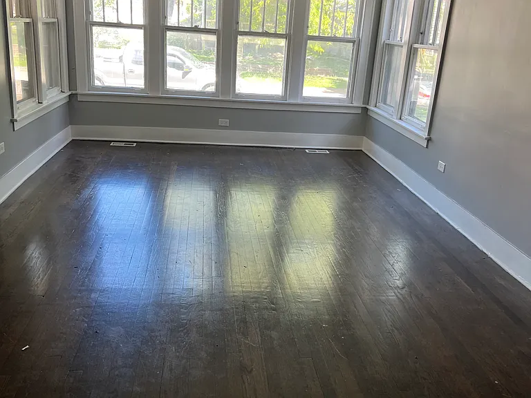 1220 Emerald Ave #1 — Photo 4