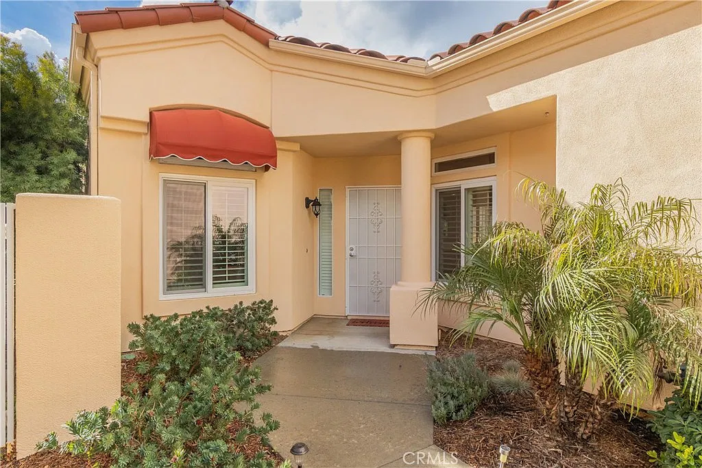 2 bed, 1350 sqft, $3,395 — Photo 2