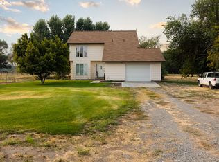 32906 Quests End Ln, Hermiston, OR 97838