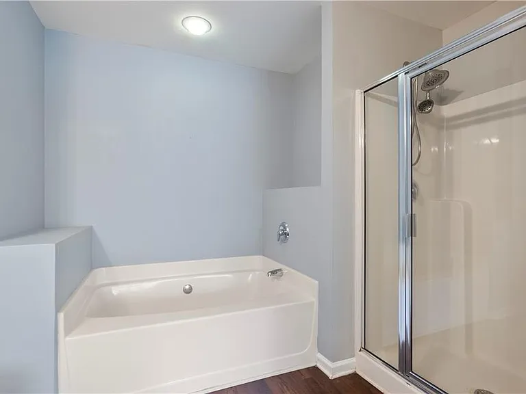 1126 Treymont Ln — Photo 25