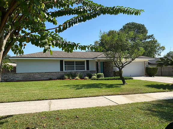 Lawn is well maintained by owner