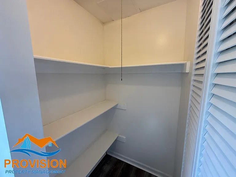 463 Longtowne Ct — Photo 8