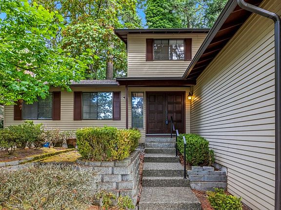 4th image of 10612 NE 154th Pl