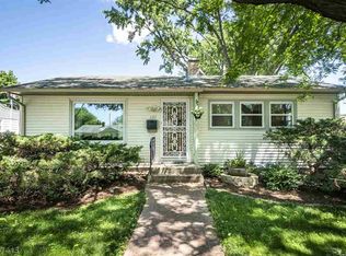 137 Cumberland Ln, Madison, WI 53714