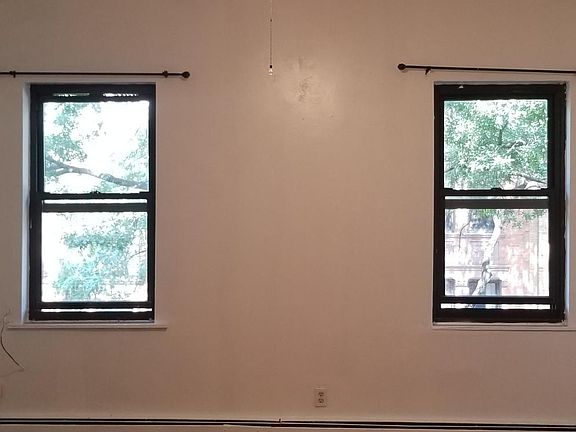 4th image of 614 W 138th St