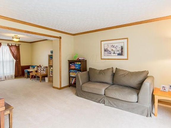 3rd image of 4634 Schirtzinger Rd