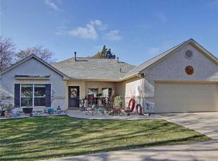 1089 W Lake Dr, Weatherford, TX 76087