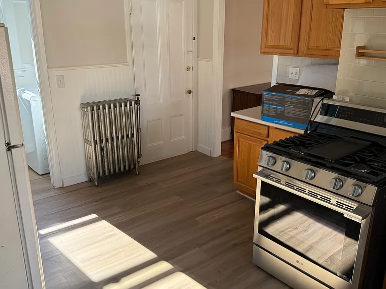 36 Mayfield St #2 — Photo 10