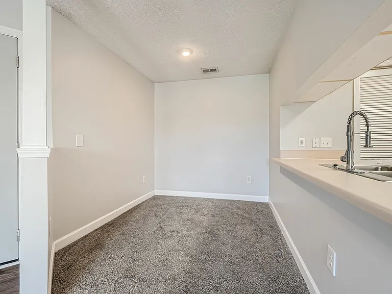 Rise Matthews Pointe — Photo 36