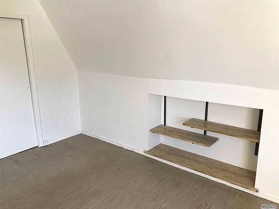 4th image of 2 Glen Ave APT 3