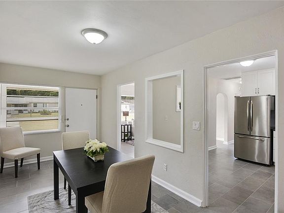 4th image of 56 Volusia Dr
