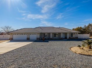 14820 Kokomo Rd, Apple Valley, CA 92307