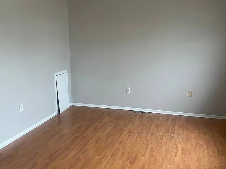 207 Channing Dr — Photo 18