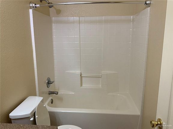 3rd image of 4109 Nightshade Ave