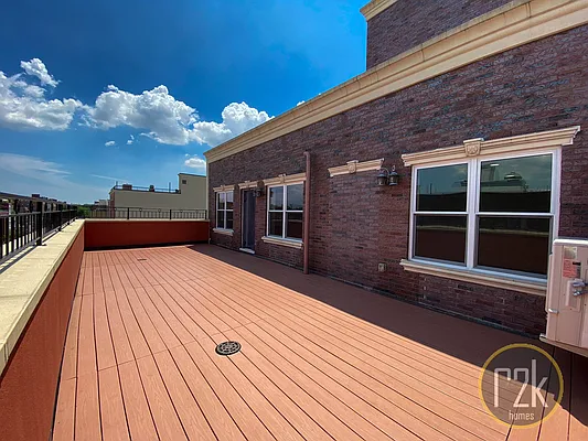 Rented by Realty 2000 Corp | media 50