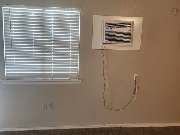 5th image of 1723 S Main St #103