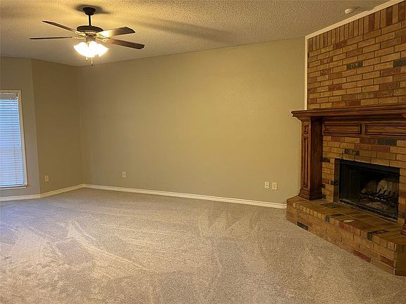 3rd image of 703 Big Oak Ct