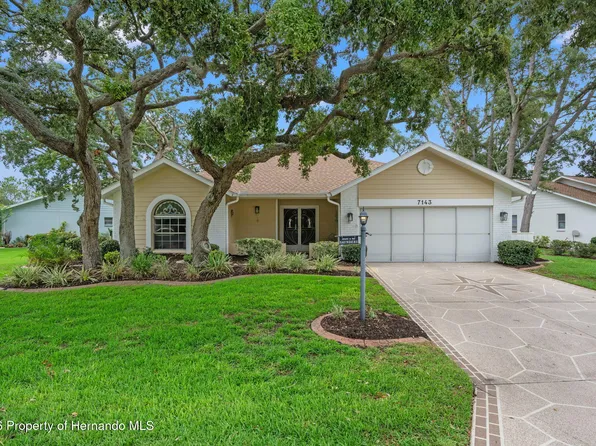 7143 Crown Oaks Dr, Spring Hill, FL 34606