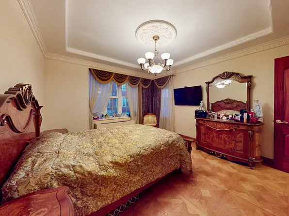 120 Oceana Drive West image 19 of 37