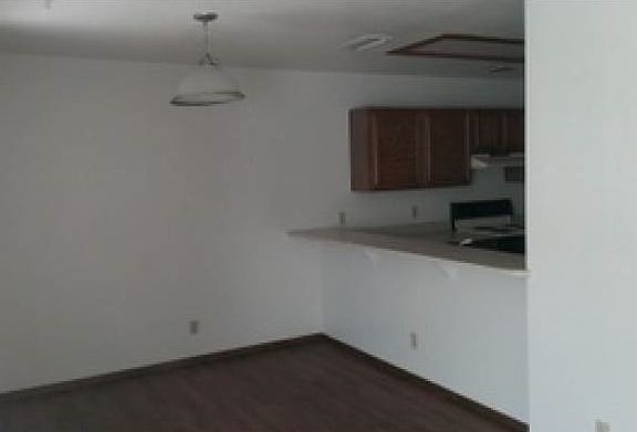 3rd image of 2711 Bluewater Dr APT 3