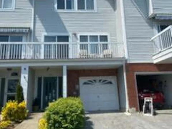 615 Johnston Ter, Staten Island, NY 10309