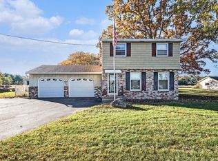 7545 W Parmalee Rd, Middleville, MI 49333
