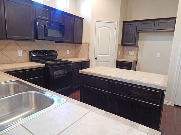 3rd image of 142 Creekside Villa Dr