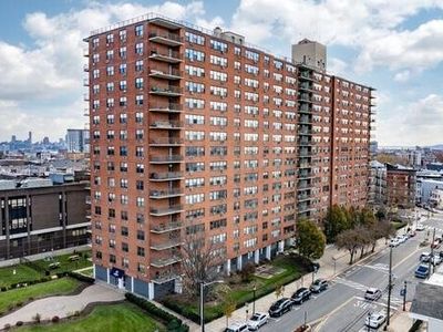 500 Central Ave APT 204, Union City, NJ, 07087
