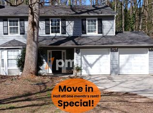 5106 S Woodbridge Trl, Stone Mountain, GA