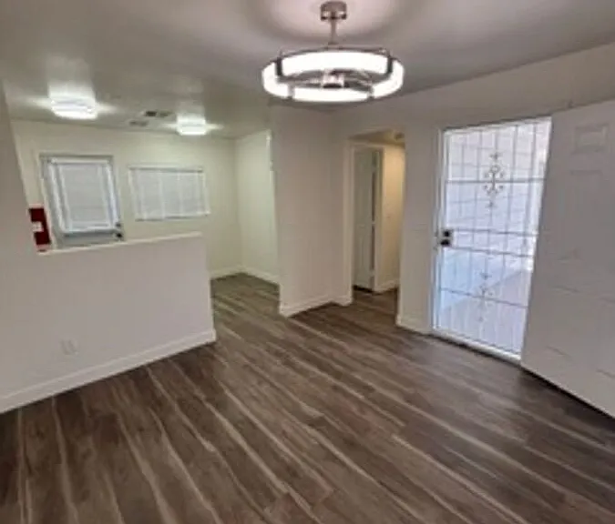 502 E Cody Dr — Photo 5