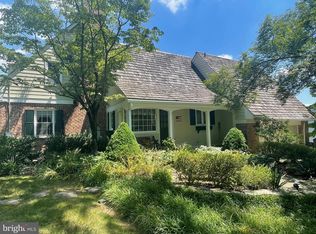 8601 Burdette Rd, Bethesda, MD 20817