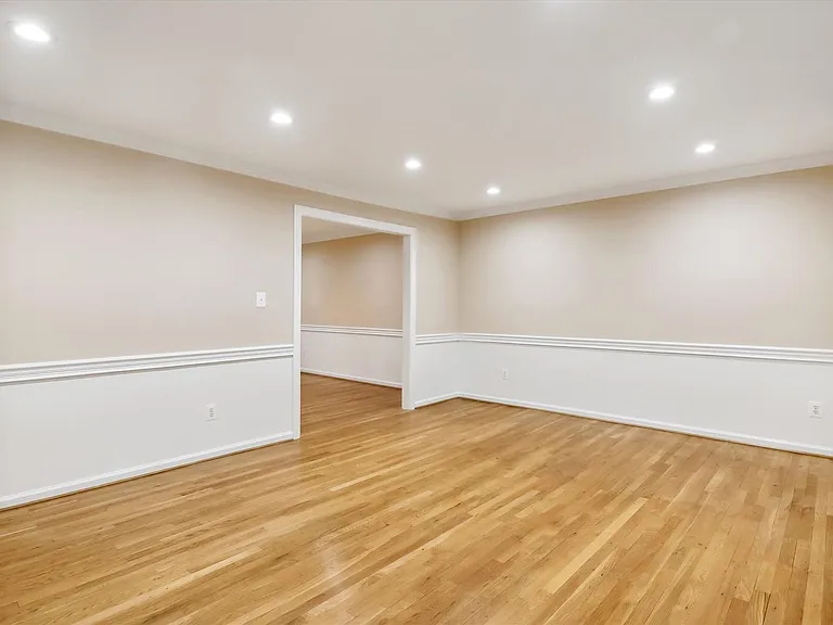 9309 Langford Ct — Photo 21
