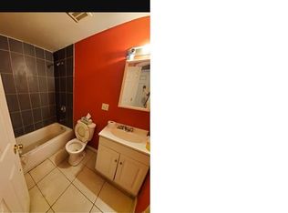 388 Chadwick Ave #1R, Newark, NJ 07112