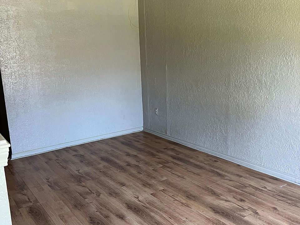 1st image of 18 NW 27th St