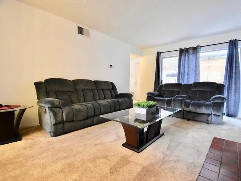 1644 Lomaland Dr #120 — Photo 8