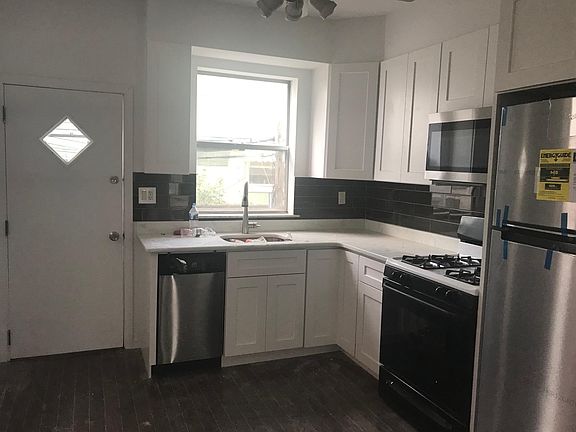 3rd image of 2645 S Jessup St