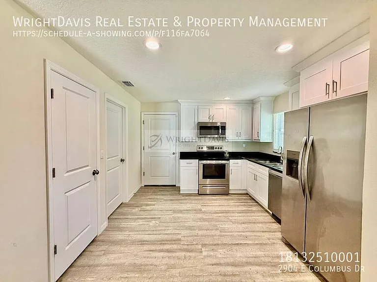 2904 E Columbus Dr — Photo 15