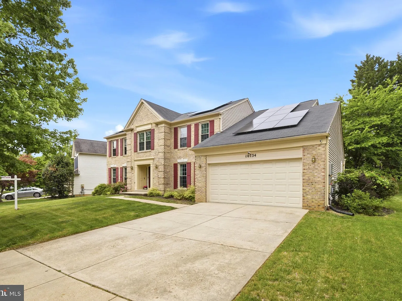 6 bed, 3.5 bath, 4699 sqft, $6,000 — Photo 2