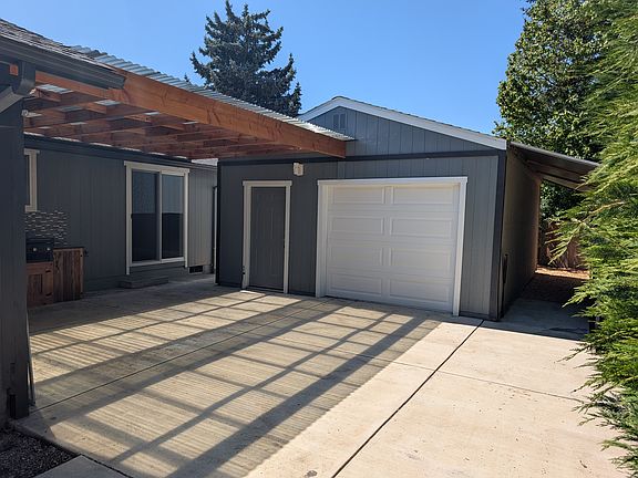 2nd image of 490 67th St