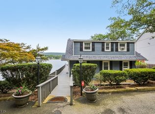 62 Board Rd, Hewitt, NJ 07421