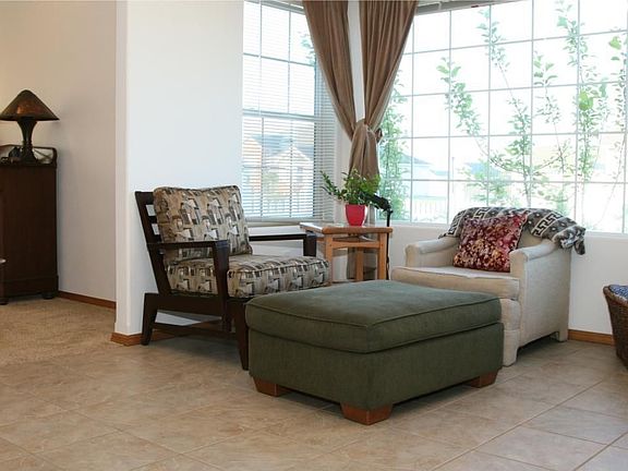 5th image of 9351 Castlewood Dr SE