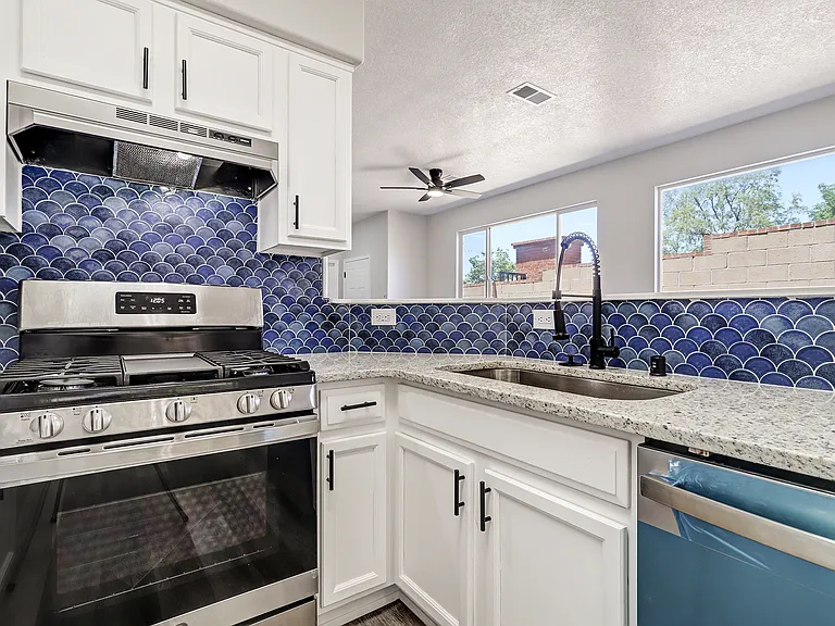 7817 Louisiana Blvd NE #103 — Photo 3