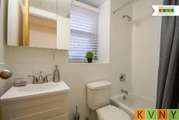 Rented by KVNY Soho | media 41