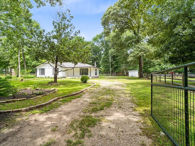 13400 Nicholson Rd — Photo 32
