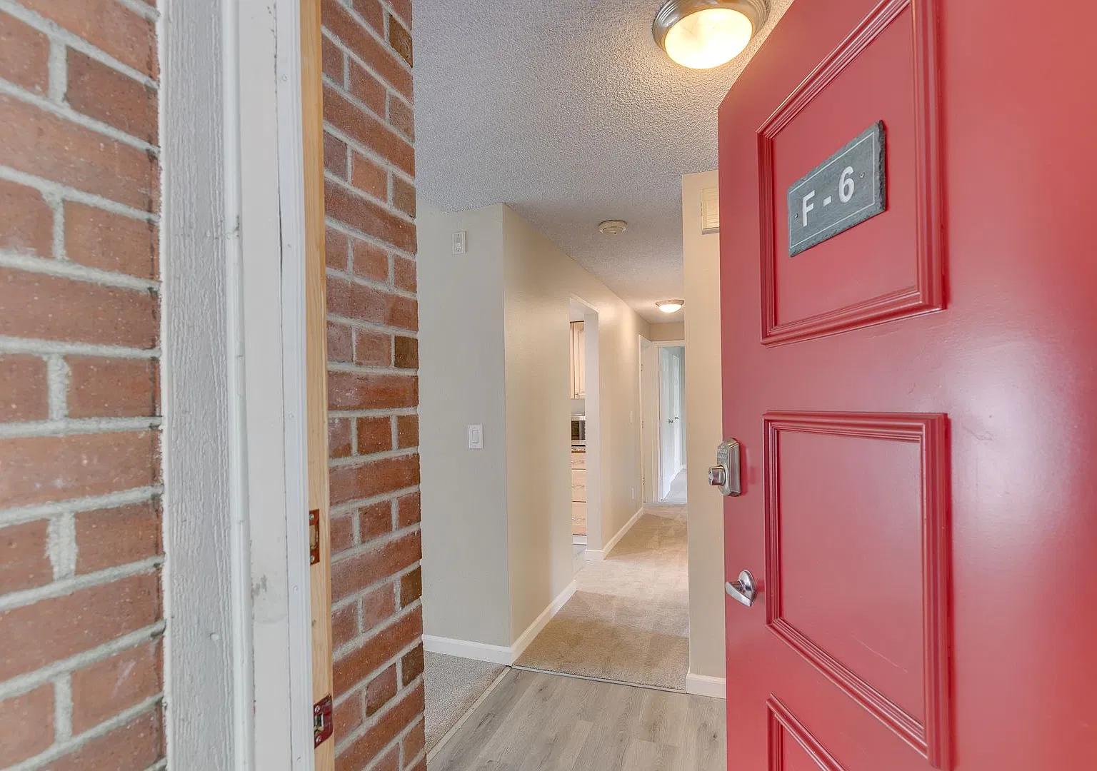 2 bed, 2.0 bath, 1030 sqft, $2,750 — Photo 4