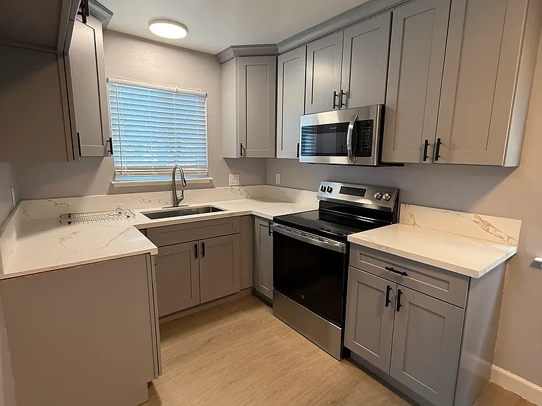 2349 Galway Ct #3 — Photo 3