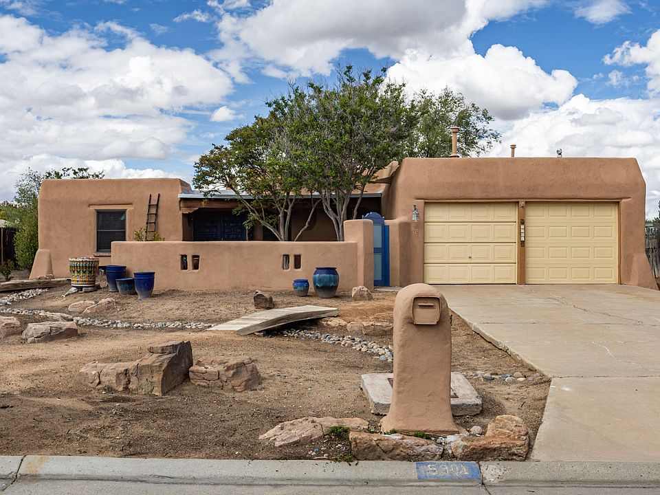 1st image of 5901 Flor Del Rey NW