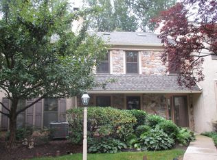 1104 Weatherstone Dr, Paoli, PA