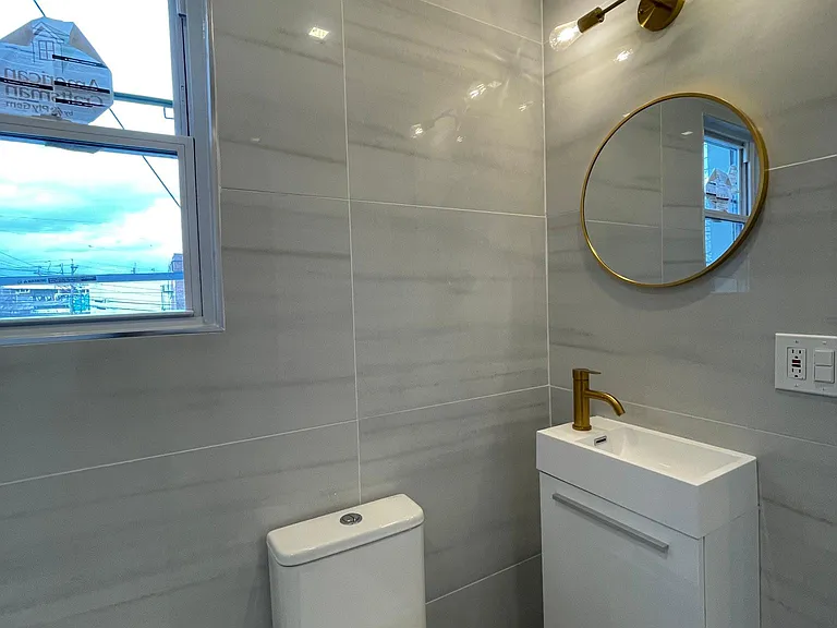 86 Wallis Ave #1B — Photo 7